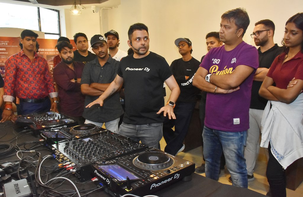 Patsav Academy's talent training with Pioneer DJ India  