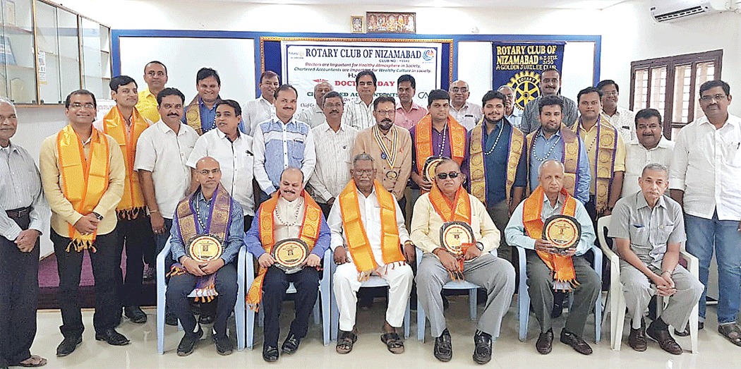 Rotary Club Celebrated Doctors and Chartered Accountants Day 2July2018   