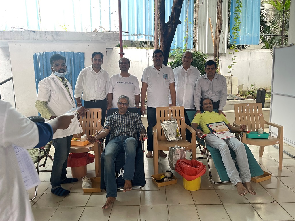  Shri Sadhumargi Jain Samta Yuva Sangh organized blood donation camp 